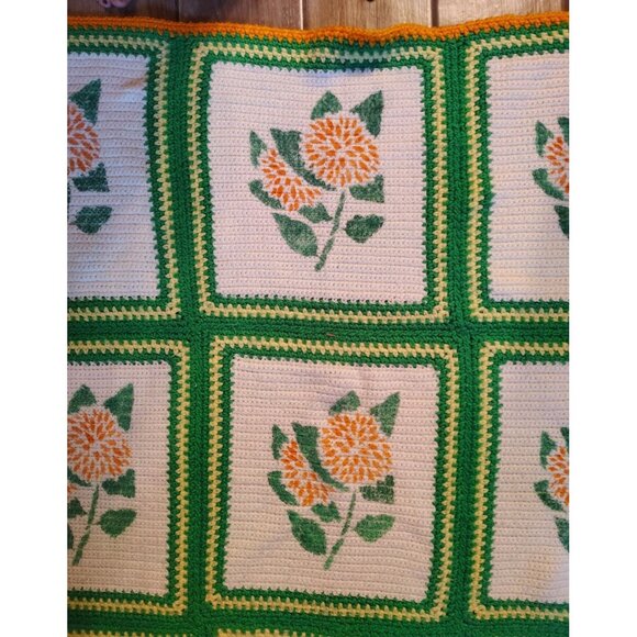 Vtg. Handmade Crochet Blanket, Large, Green Orange Square Painted Flowers Afghan - Picture 4 of 5